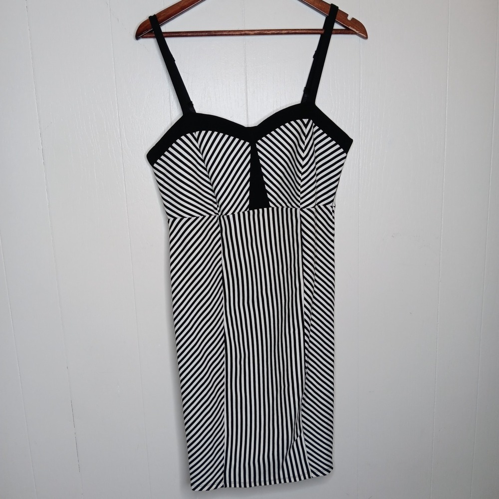 Torrid Bodycon Dress 12 Black White Striped Sweetheart Neck Pin Up Rockabilly - Picture 2 of 9